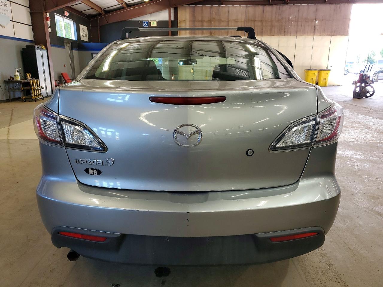 Mazda 3 I