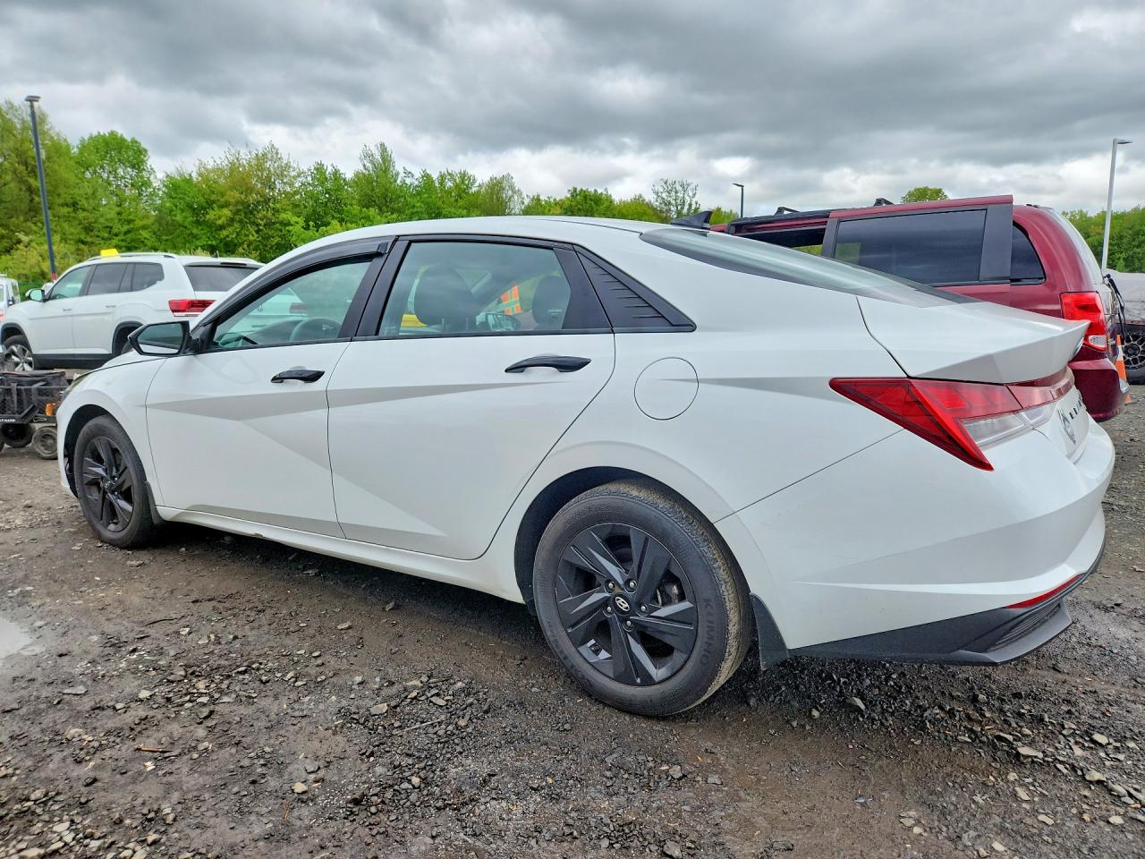 Hyundai ELANTRA Blue