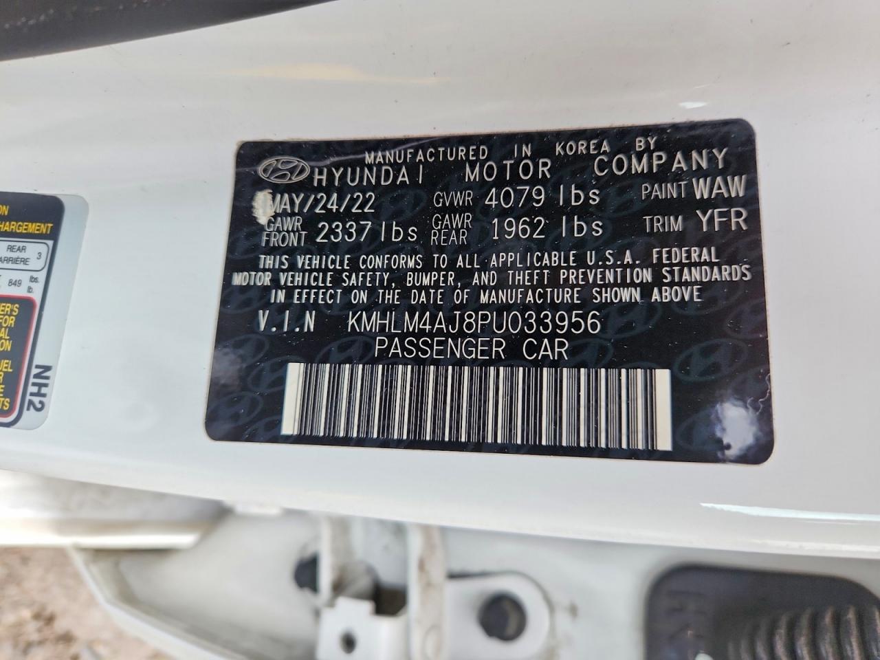 Hyundai ELANTRA Blue