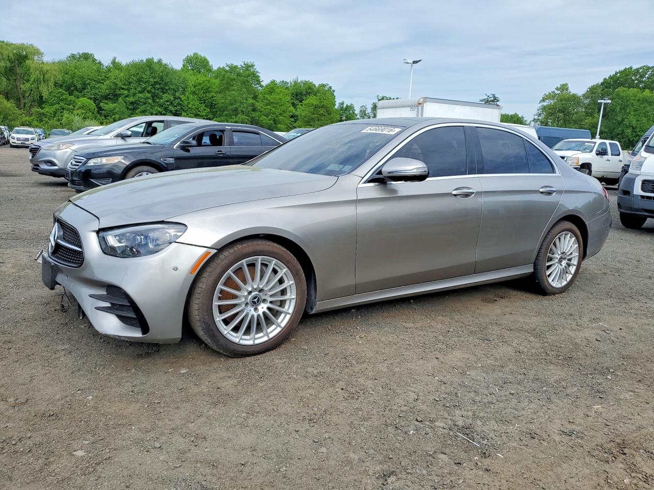Salvage Mercedes-Benz E-Class Image