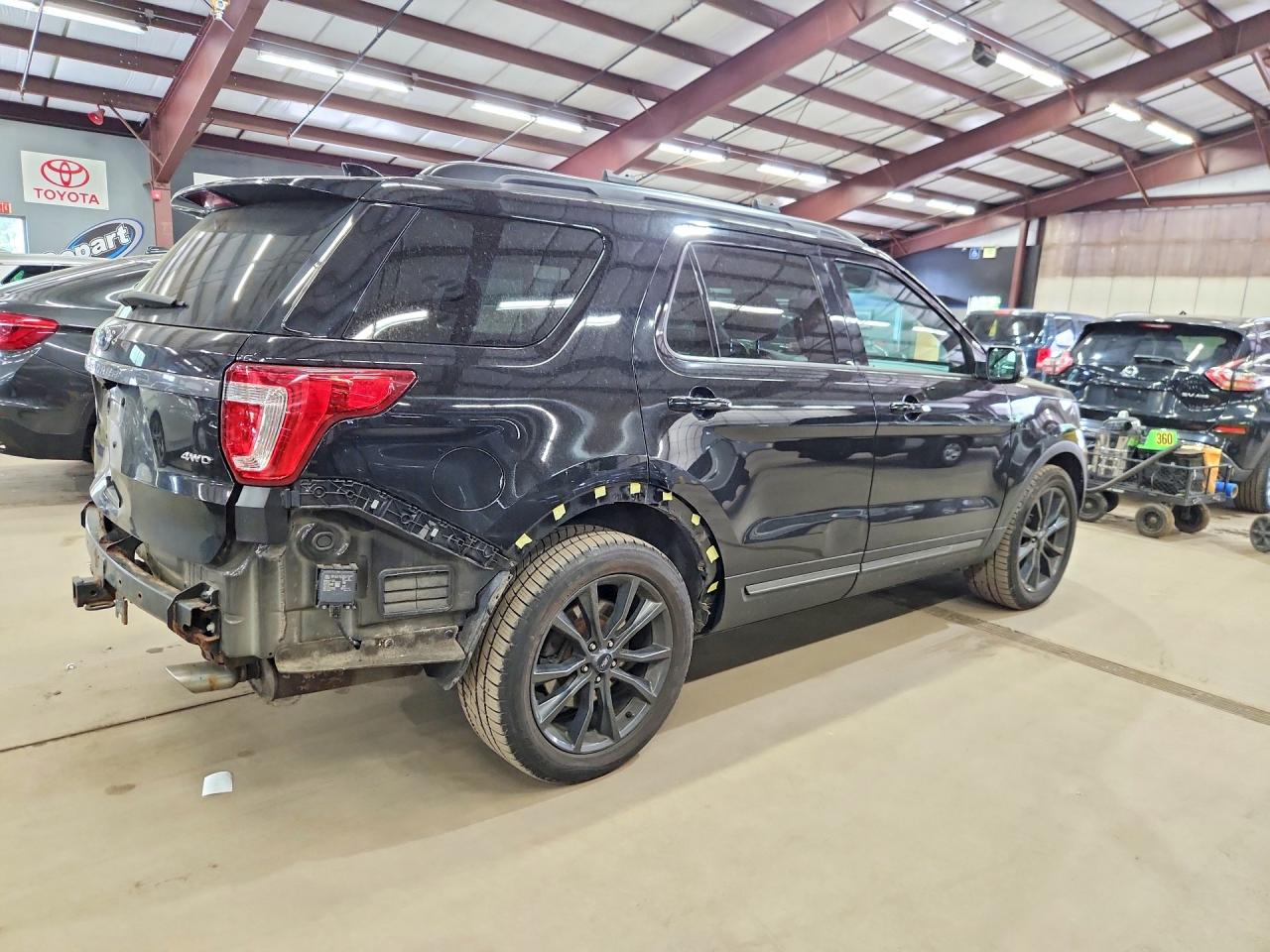 Ford Explorer Xlt