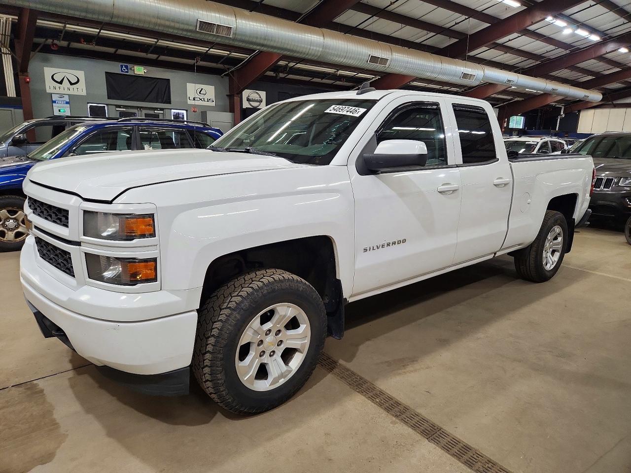 Salvage Chevrolet Silverado Image