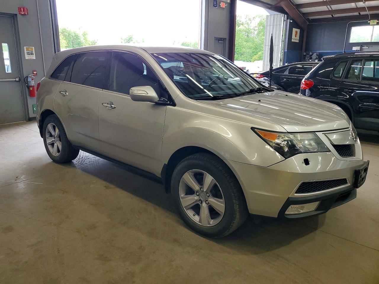 Acura MDX Advance