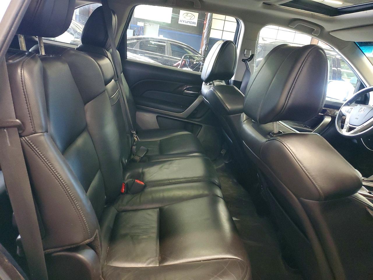 Acura MDX Advance
