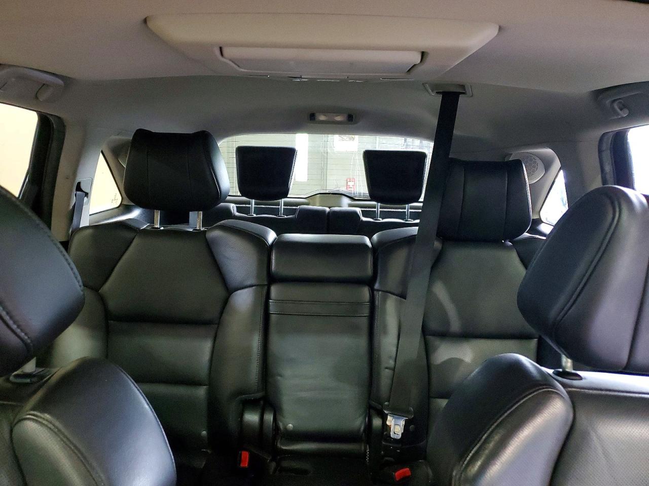 Acura MDX Advance