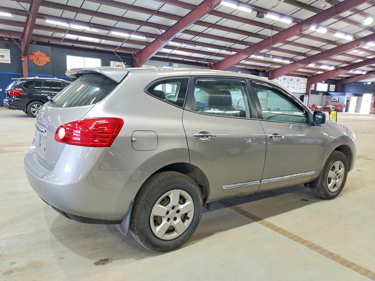Nissan Rogue S