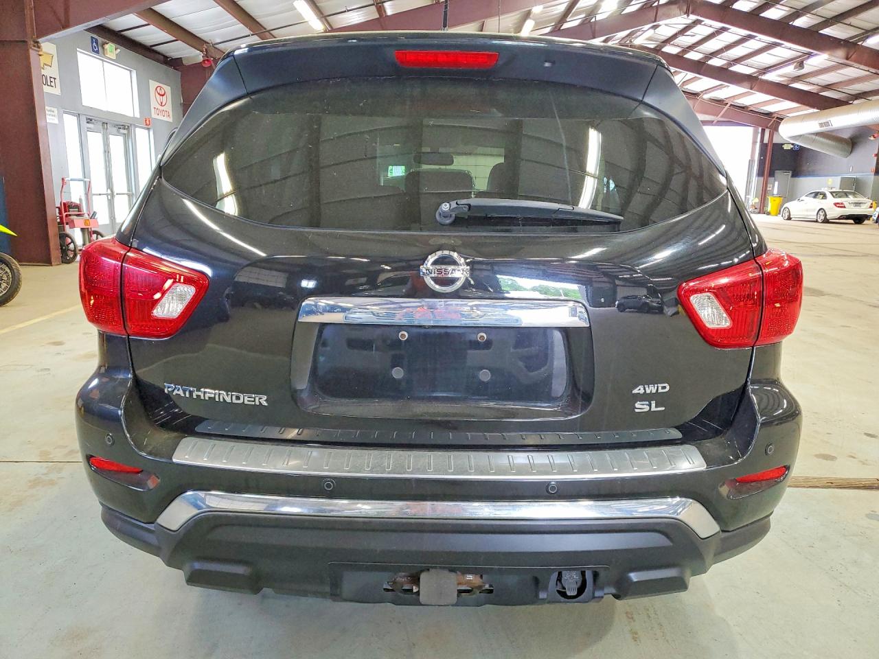 Nissan Pathfinder Sl