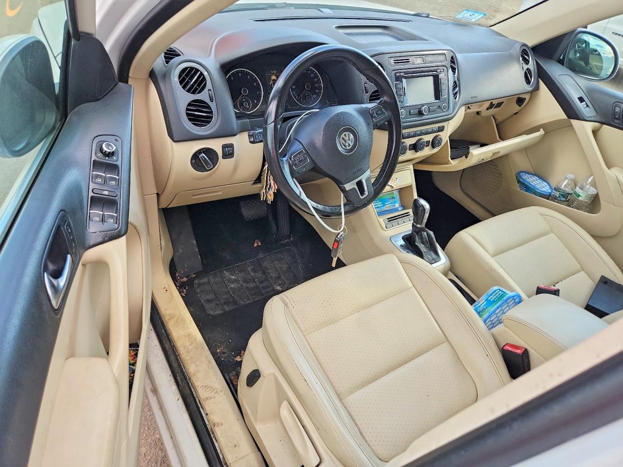 Volkswagen Tiguan S