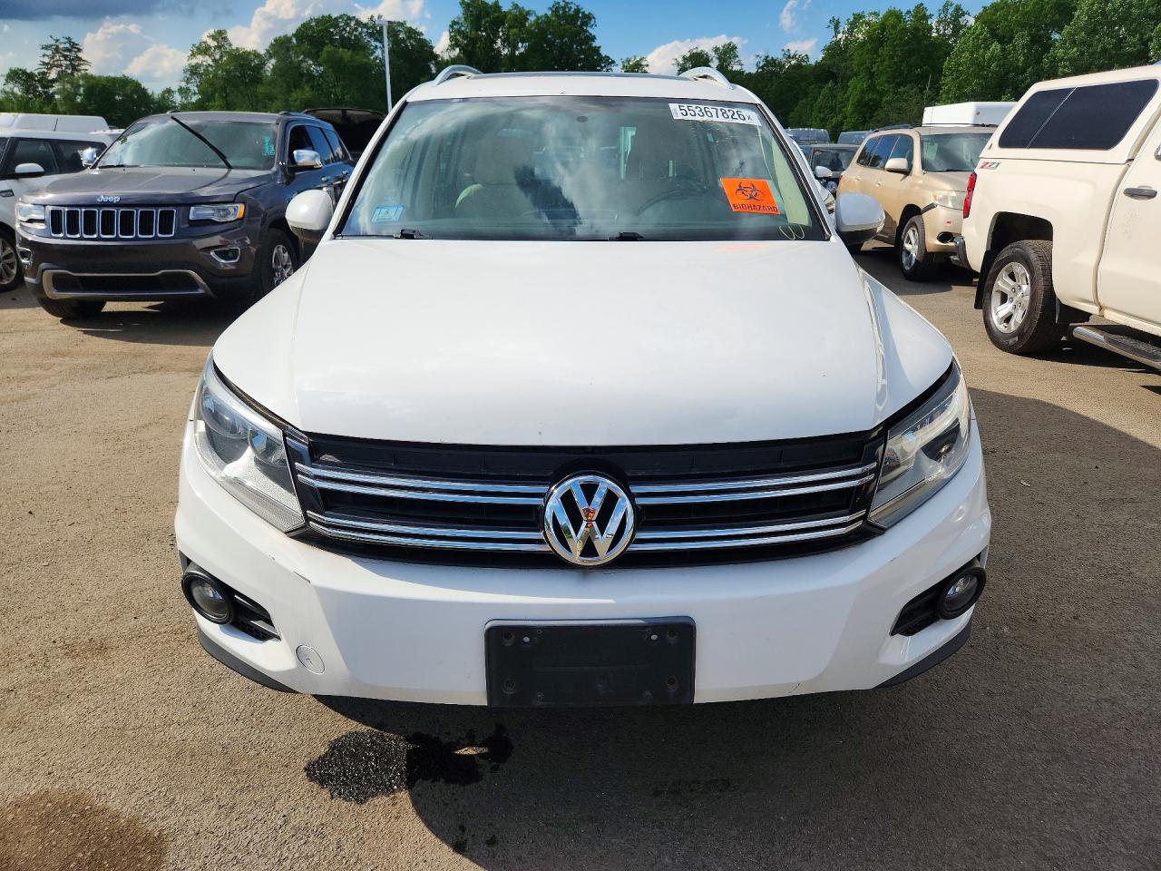 Volkswagen Tiguan S