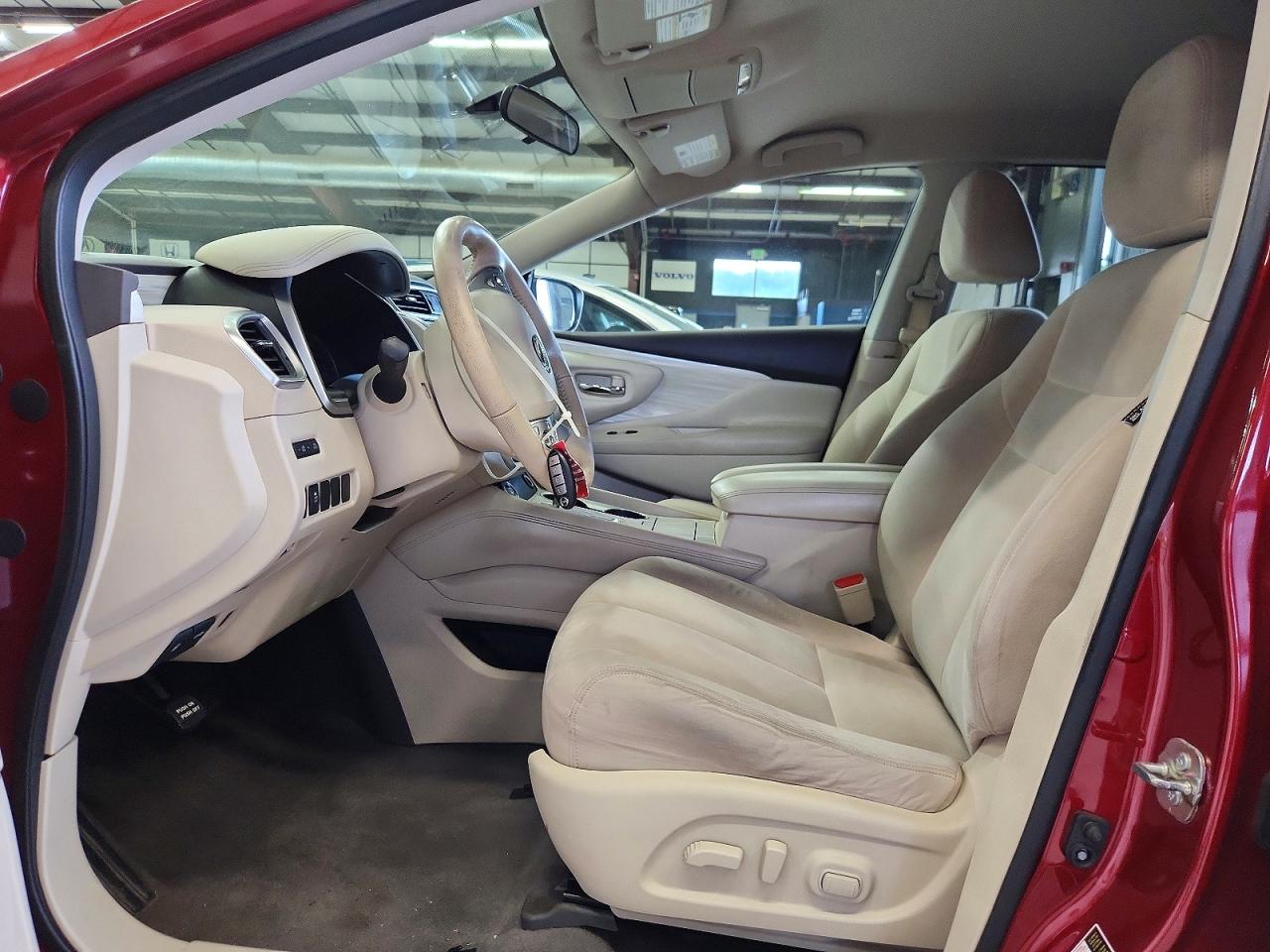 Nissan Murano Sv