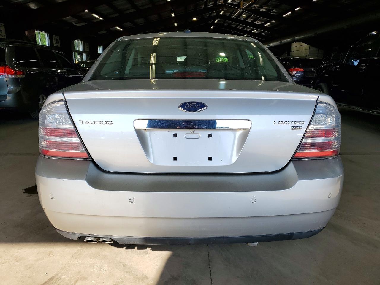 Ford Taurus Limited