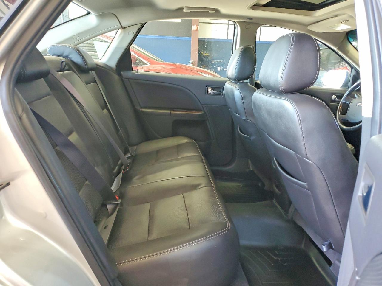 Ford Taurus Limited