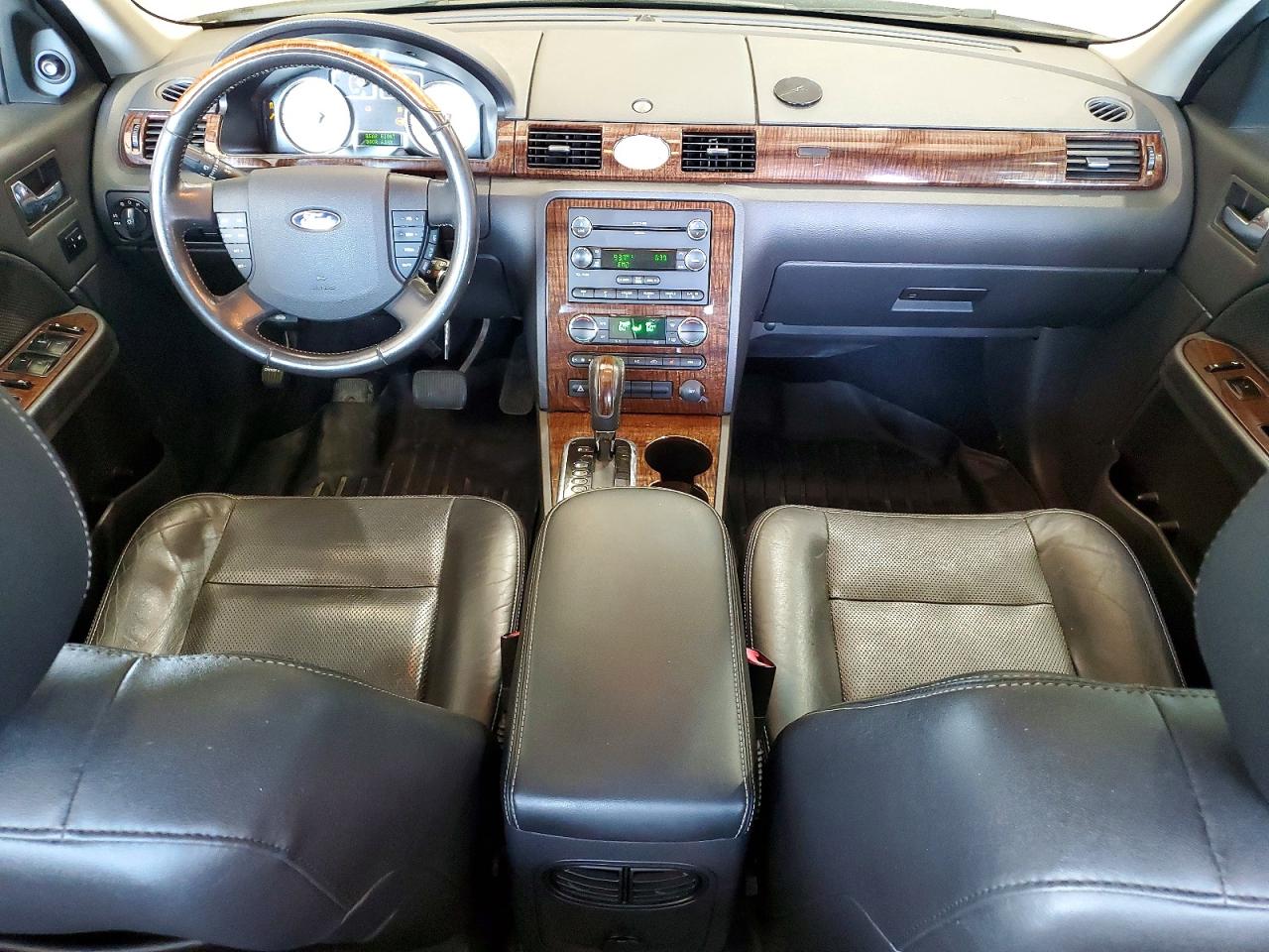 Ford Taurus Limited