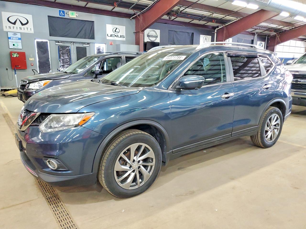 Salvage Nissan Rogue Image