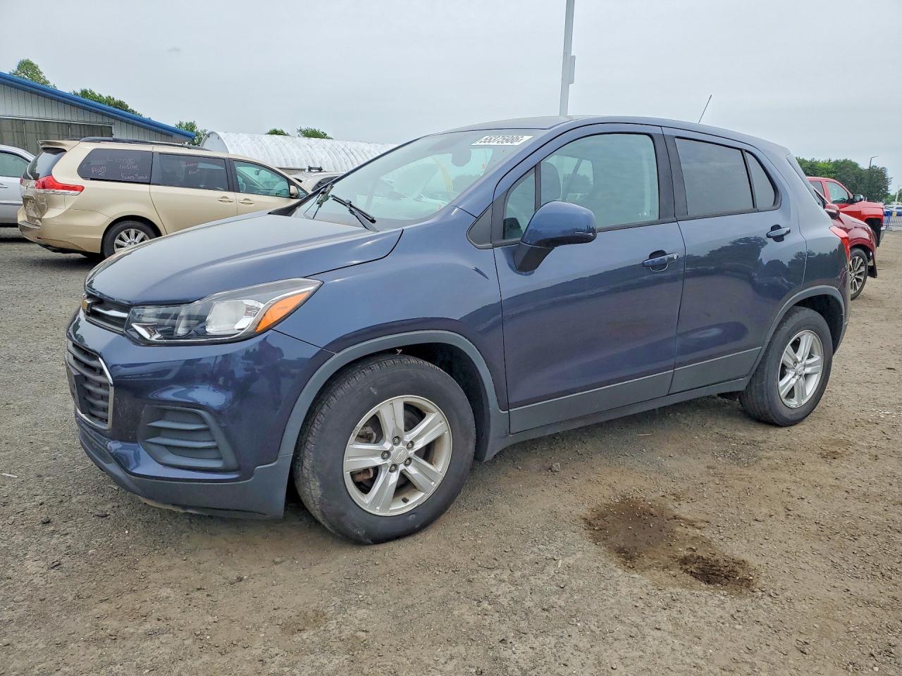 Salvage Chevrolet Trax Image