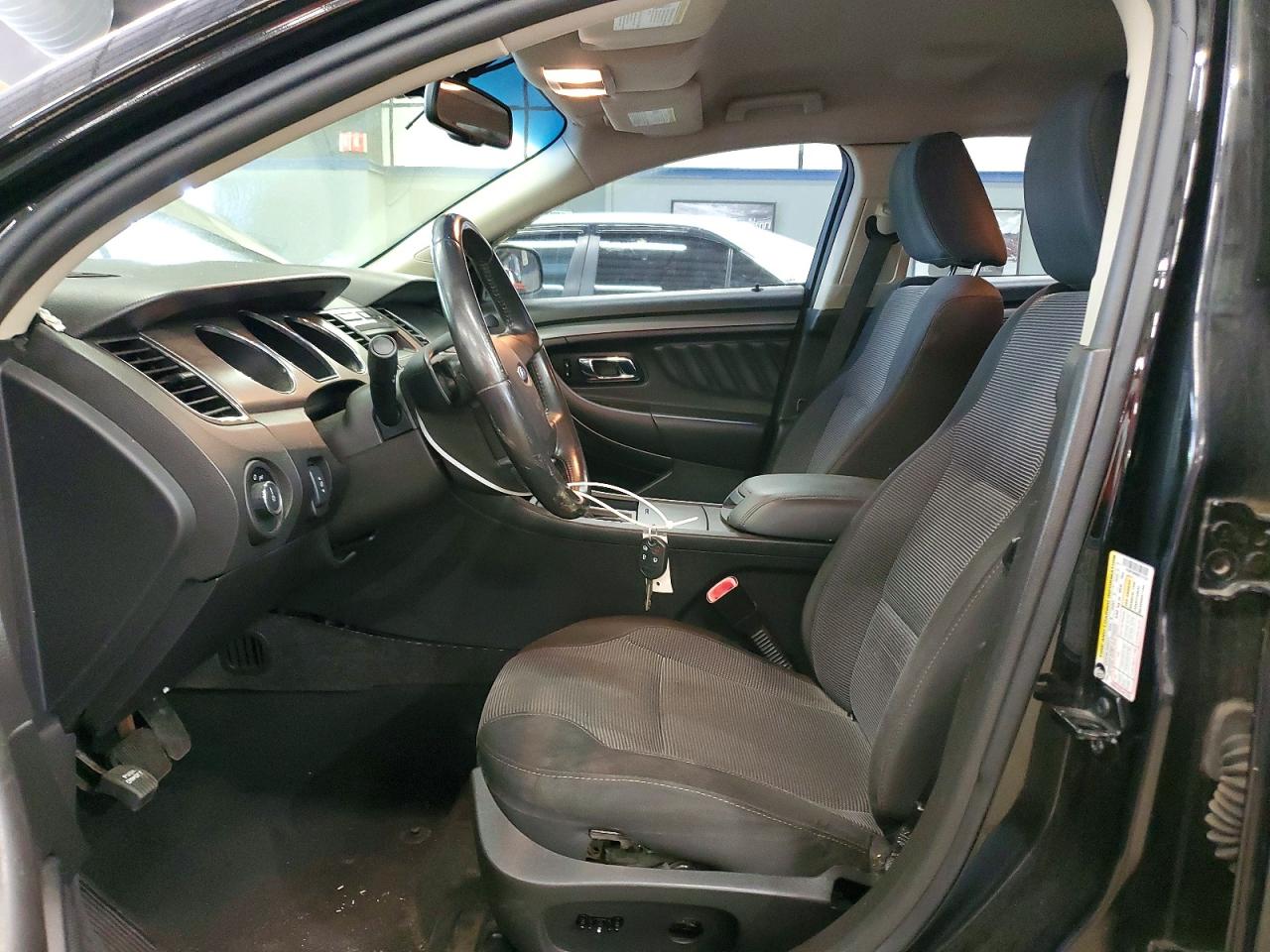Ford Taurus Sel