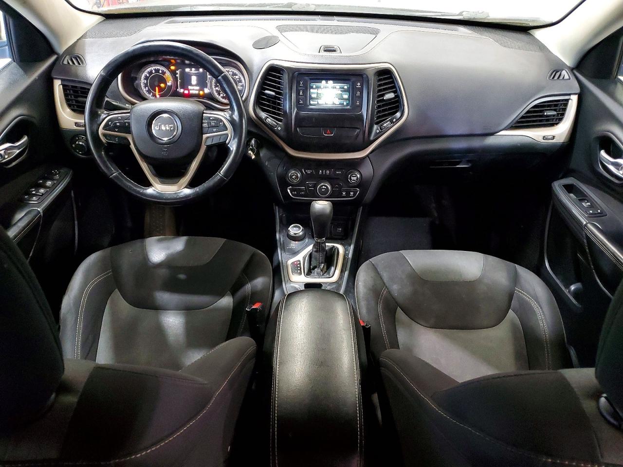 Jeep Cherokee Sport