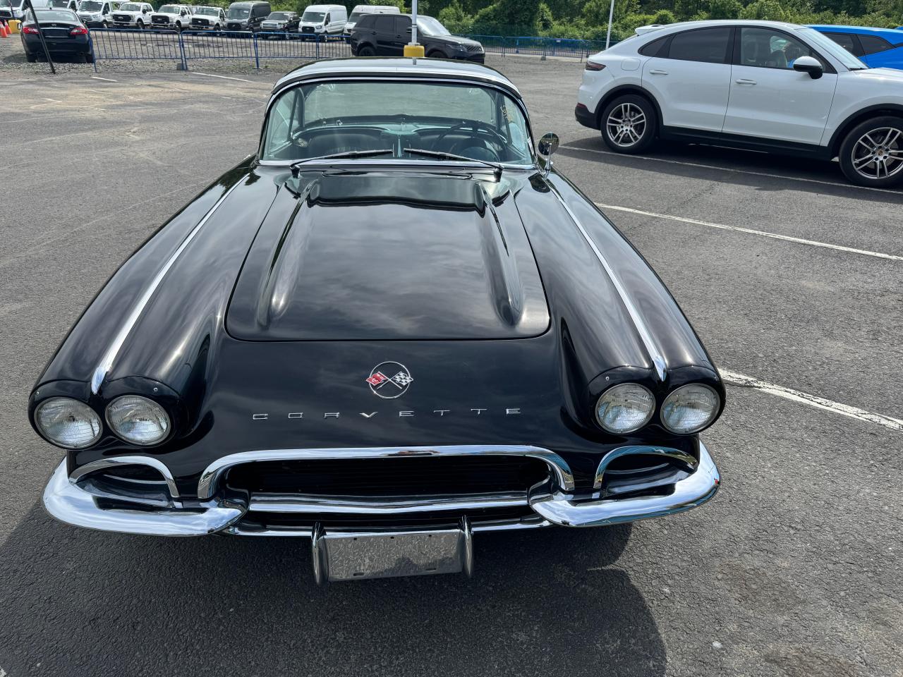 Salvage Chevrolet Corvette Image