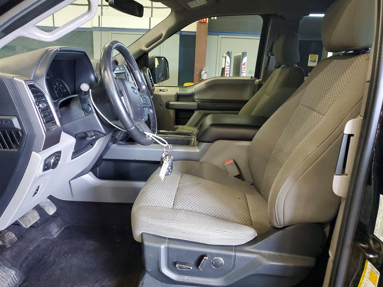 Ford F-150 Super Cab