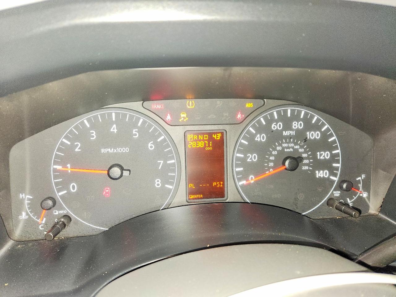Nissan Nv 2500
