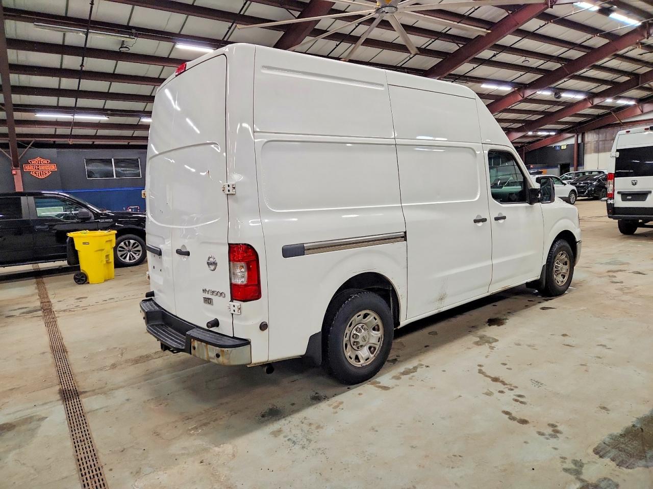 Nissan Nv 2500