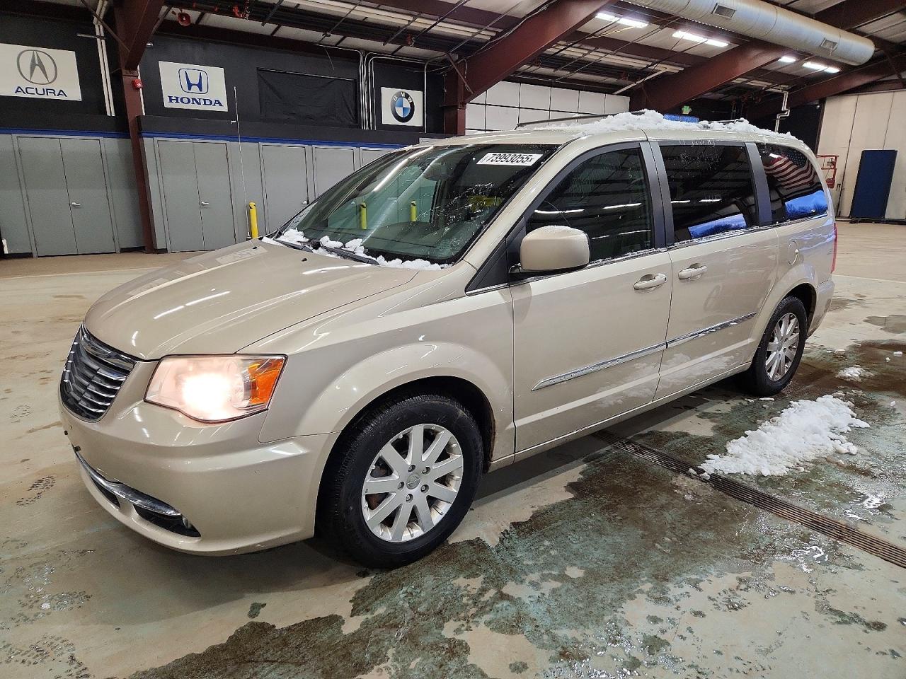 Salvage Chrysler Minivan Image