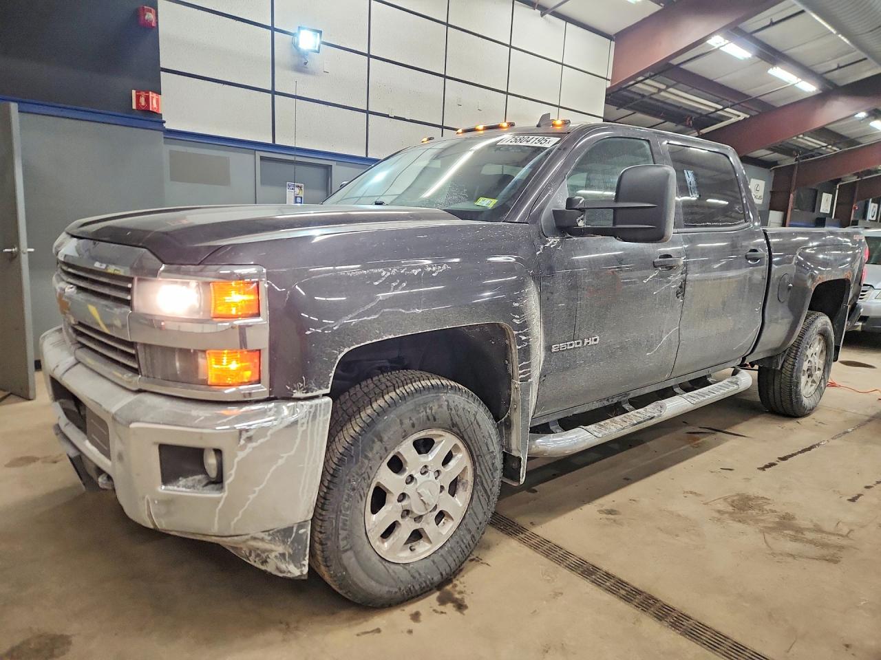 Salvage Chevrolet Silverado Image