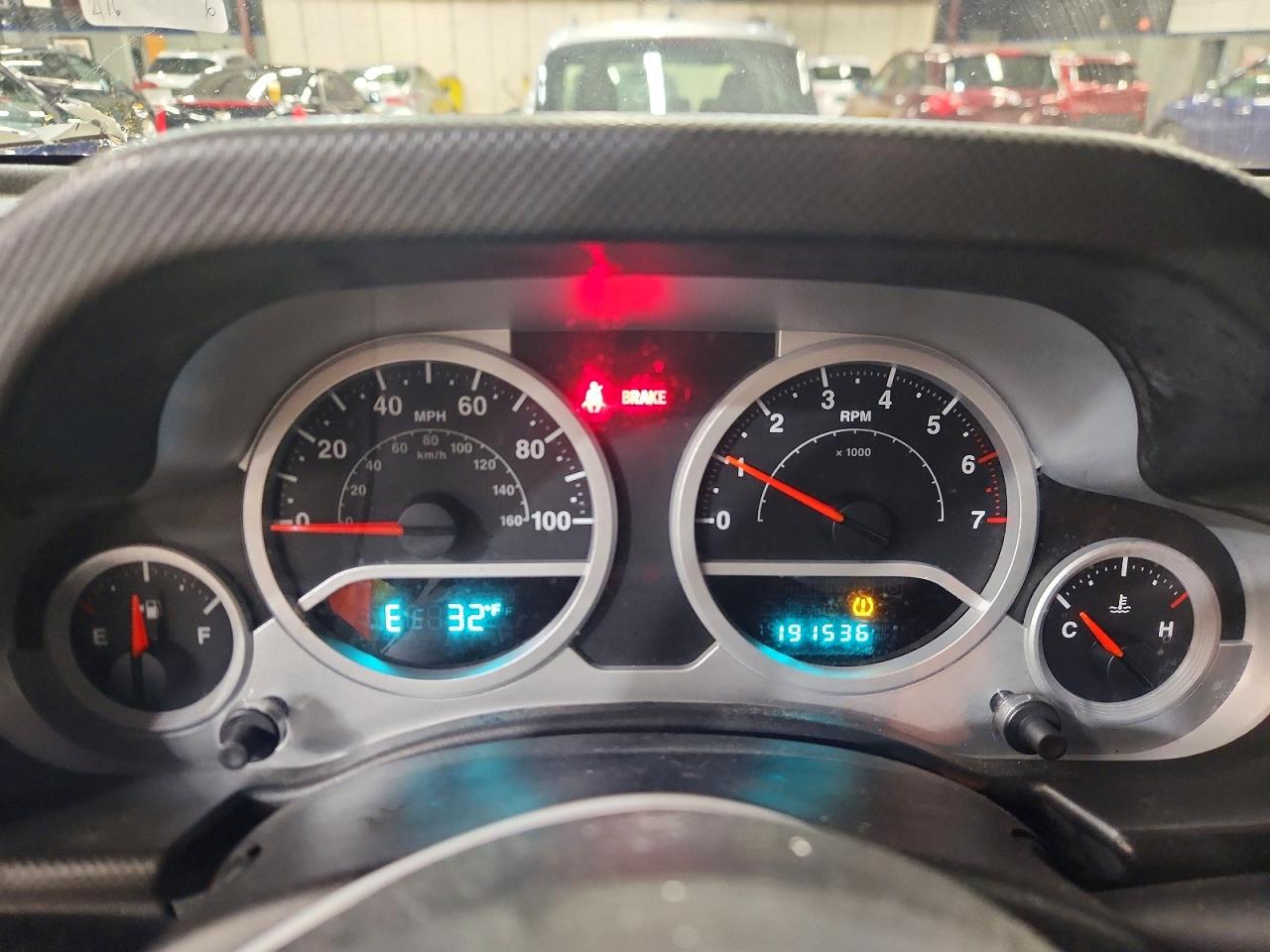Jeep Wrangler Sahara