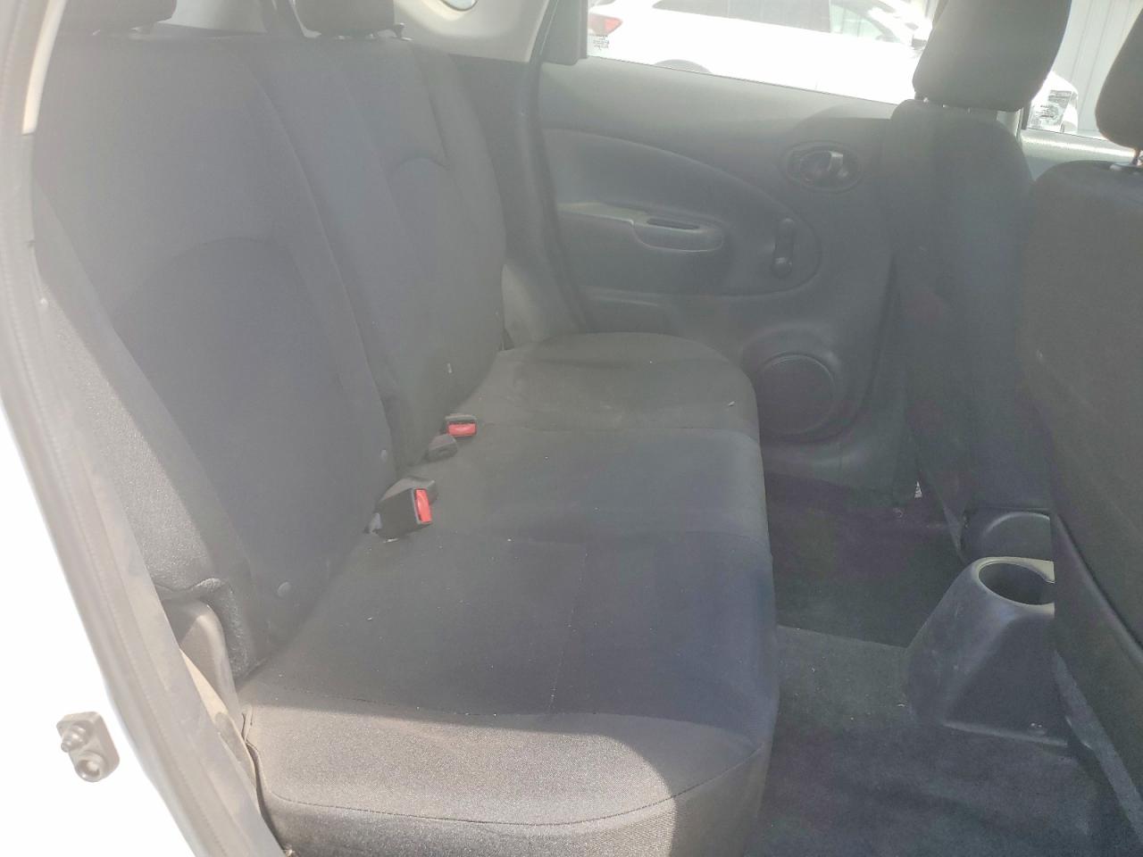 Nissan Versa S