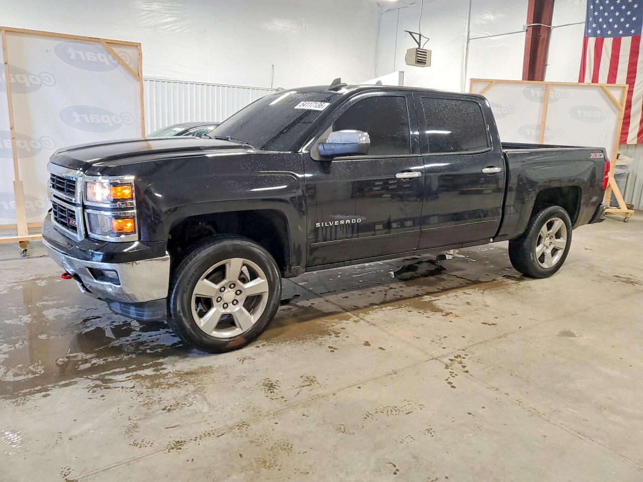 Salvage Chevrolet Silverado Image