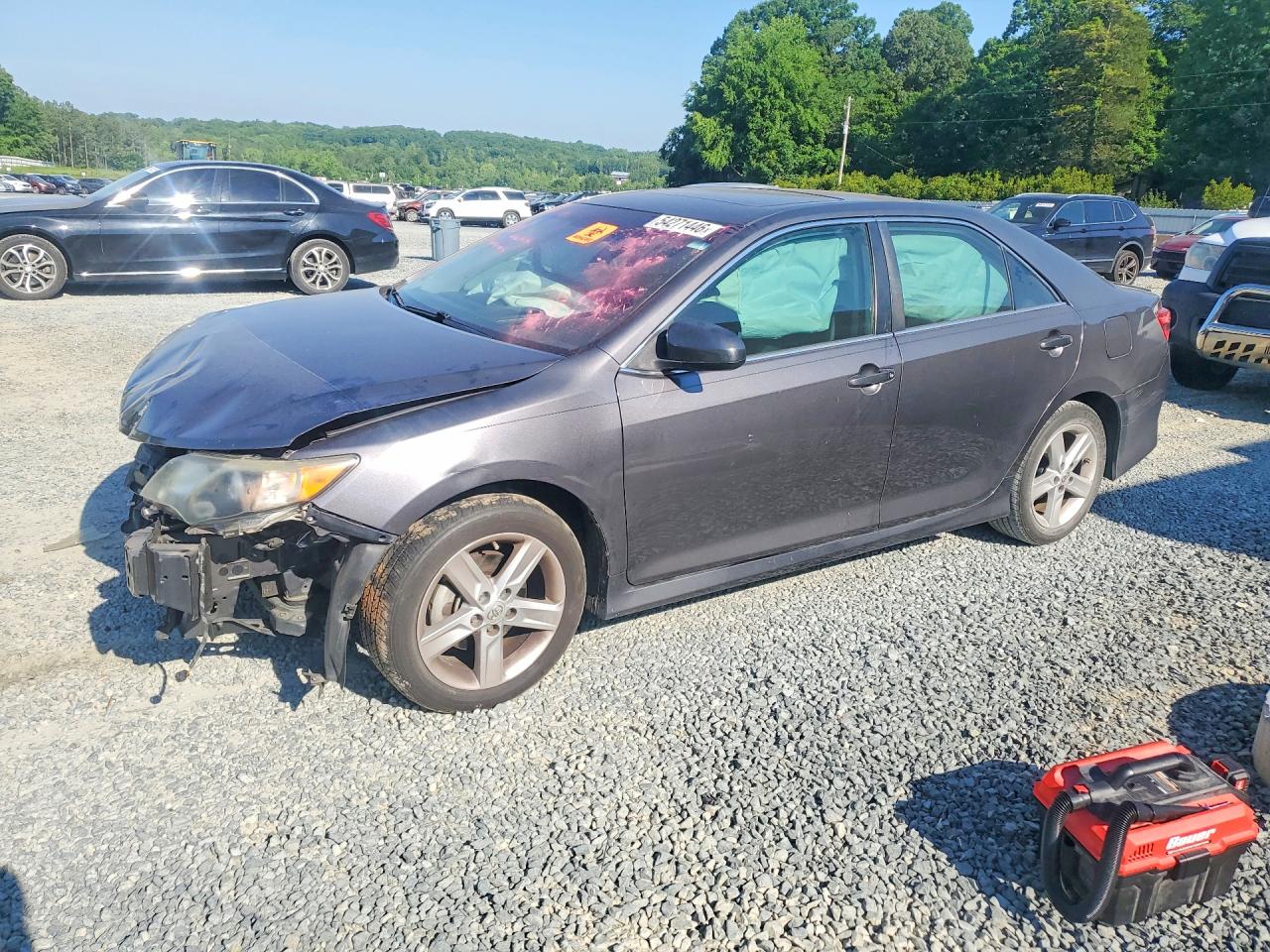 Salvage Toyota Camry Image