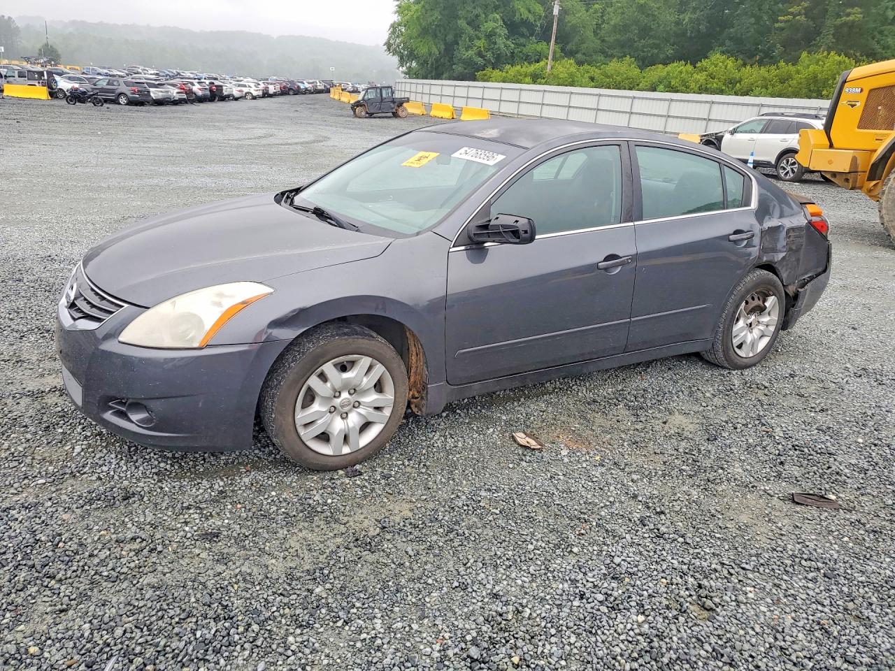 Salvage Nissan Altima Image