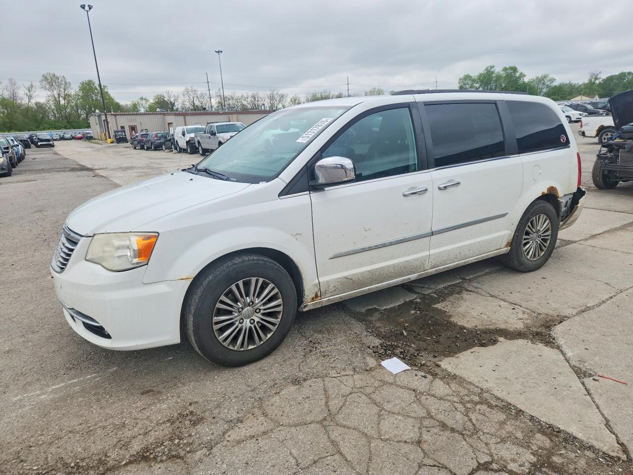 Salvage Chrysler Minivan Image
