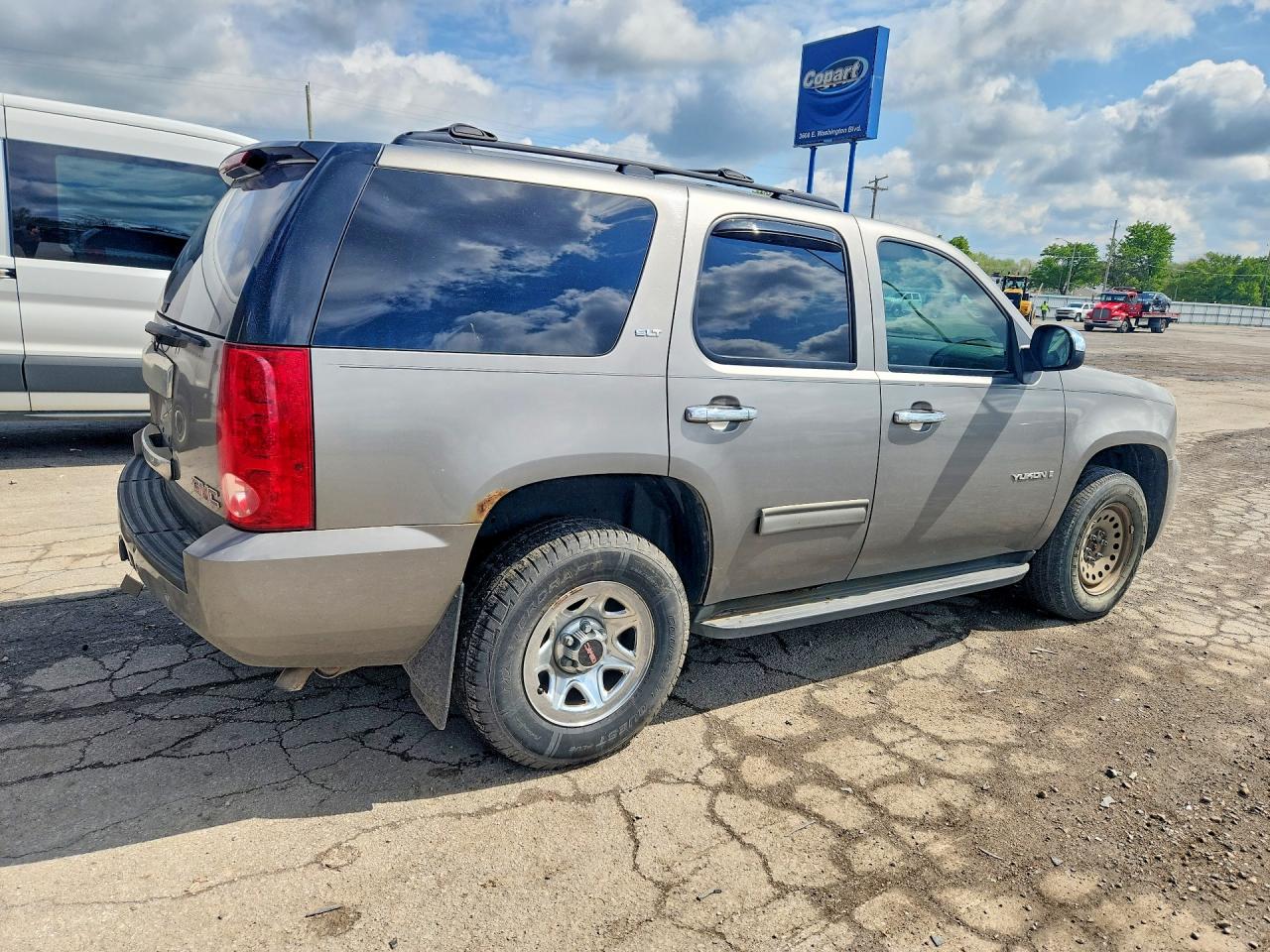 GMC Yukon Slt