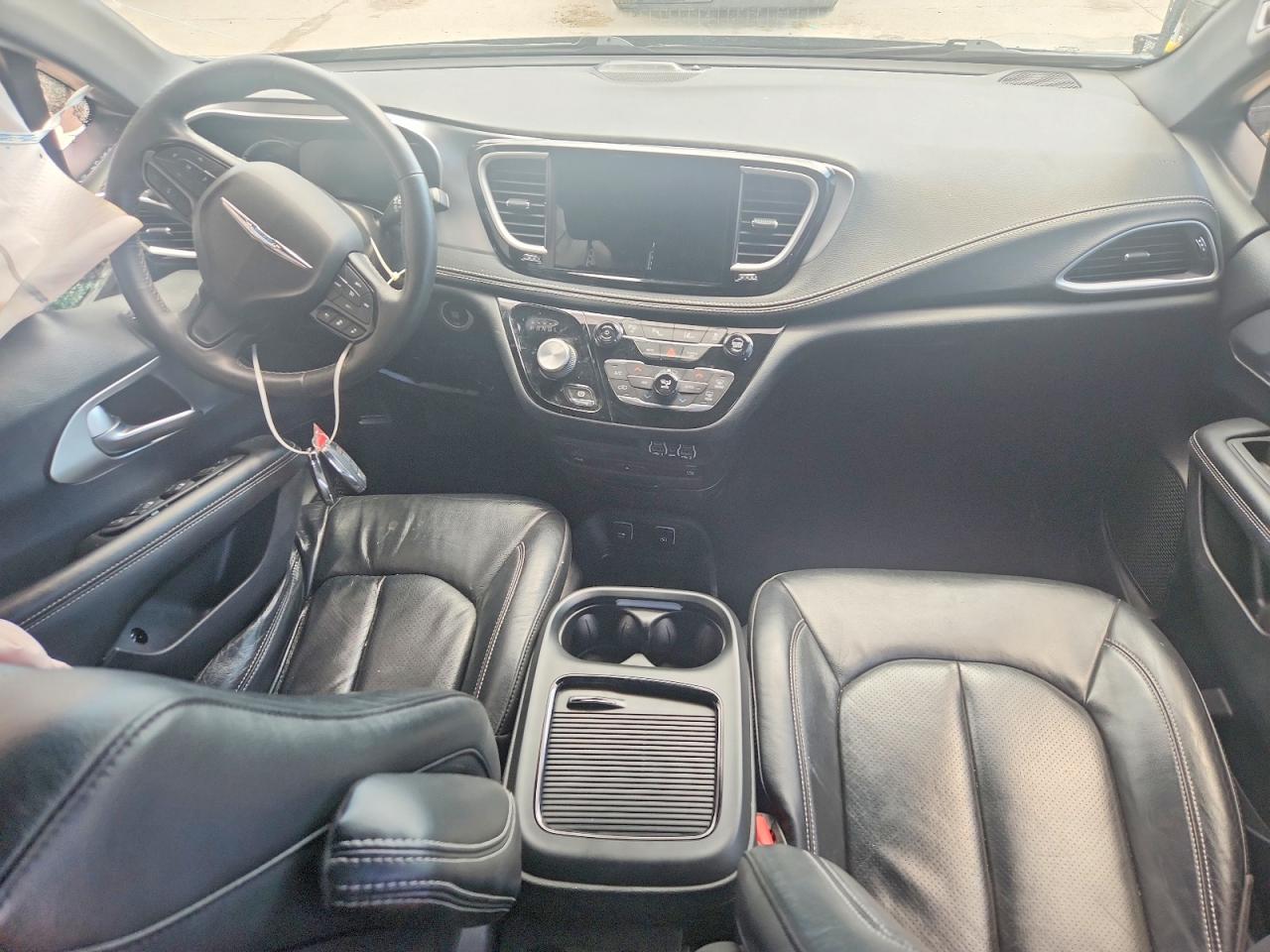 Chrysler Pacifica Hybrid Touring L