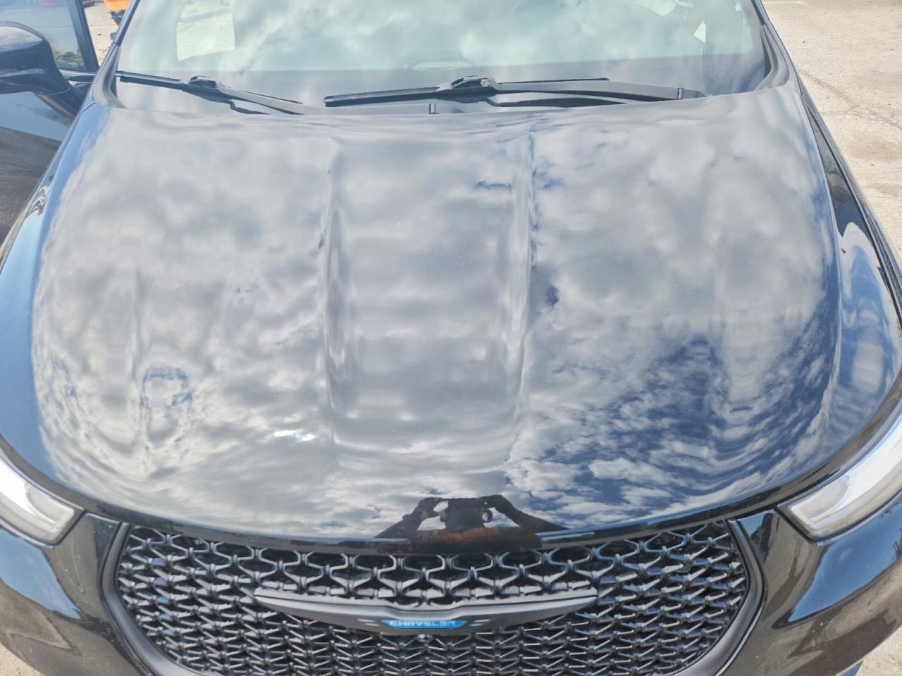Chrysler Pacifica Hybrid Touring L