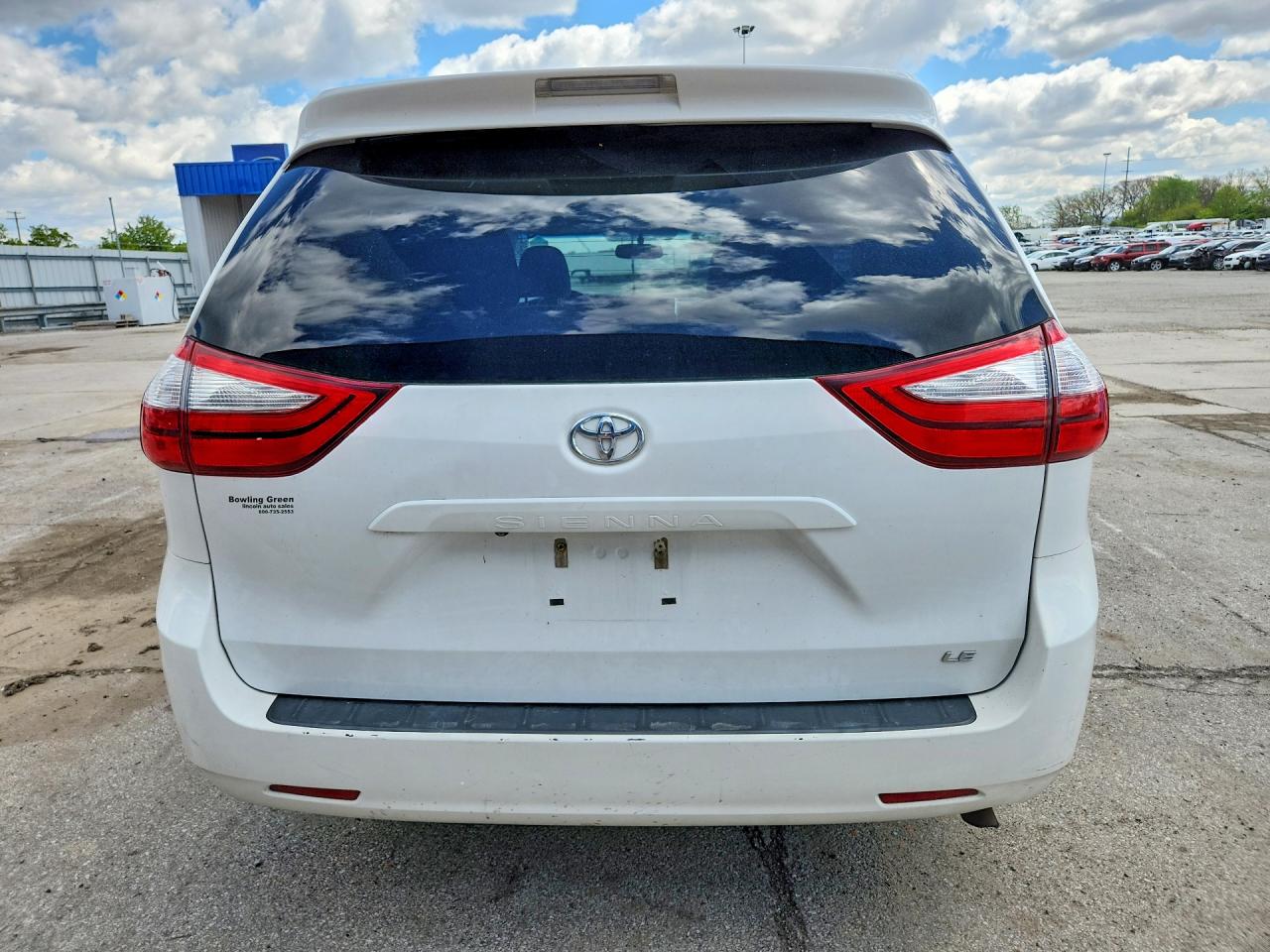 Toyota Sienna Le