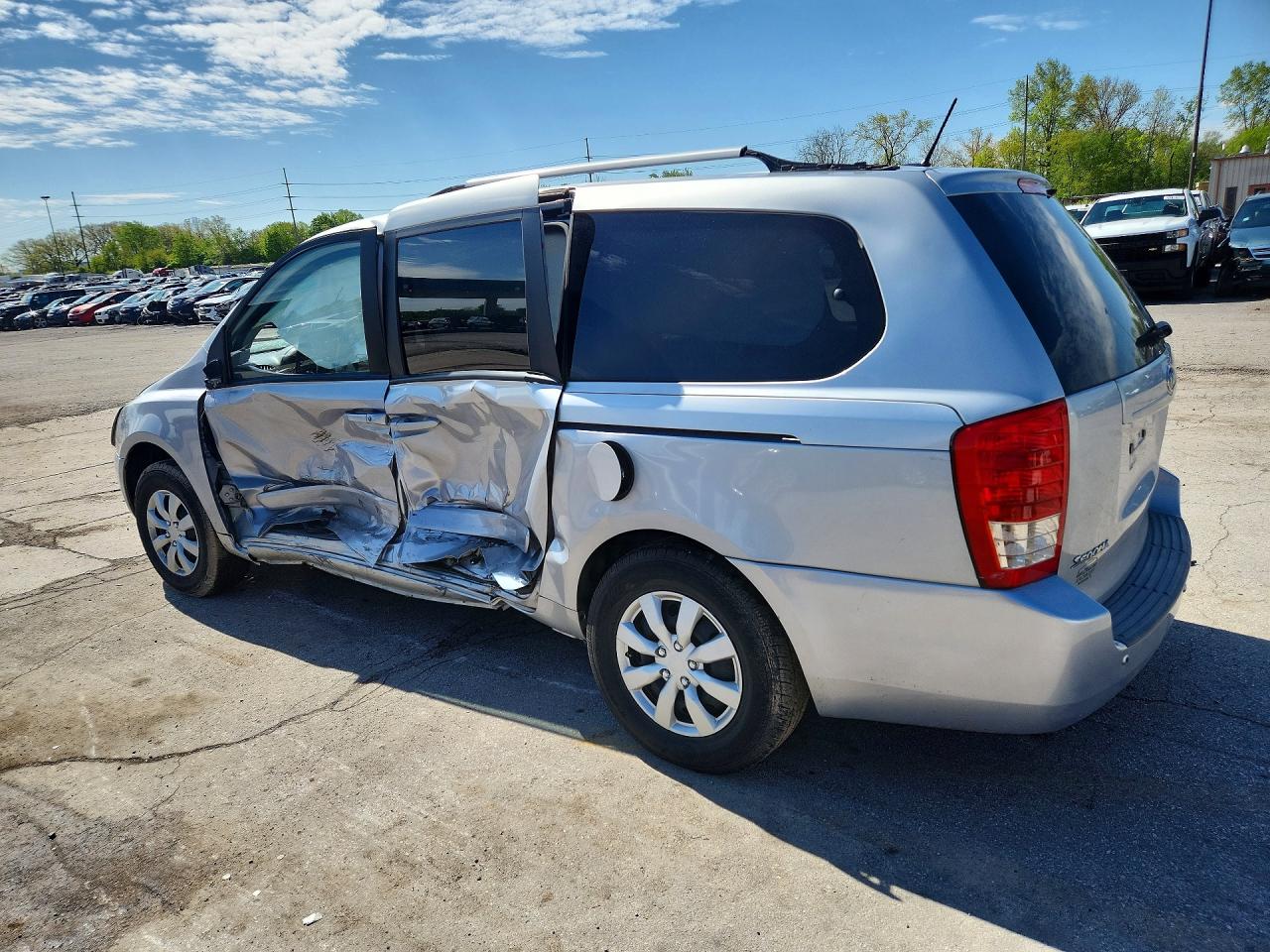 Kia Sedona Lx