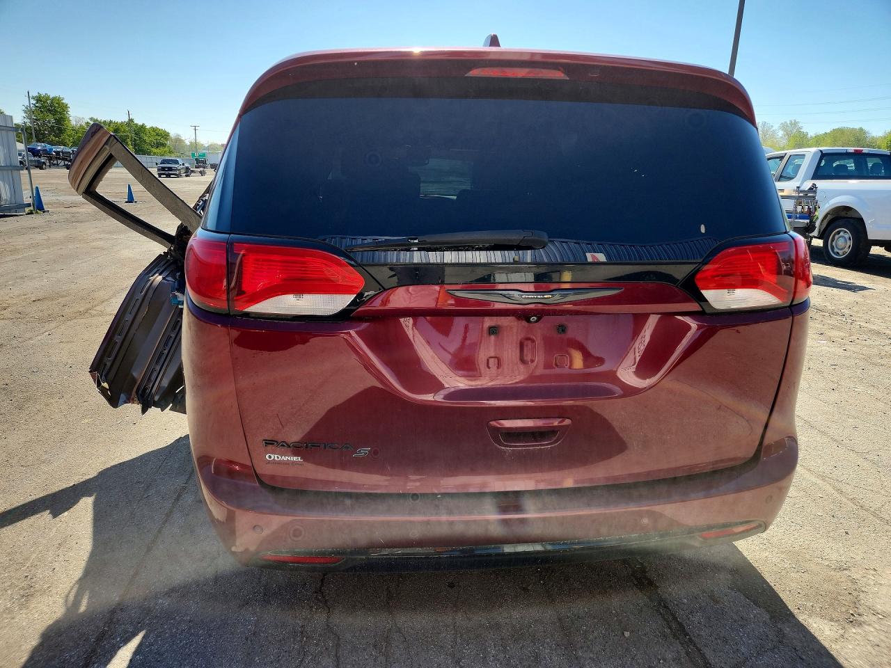 Chrysler Pacifica Touring L