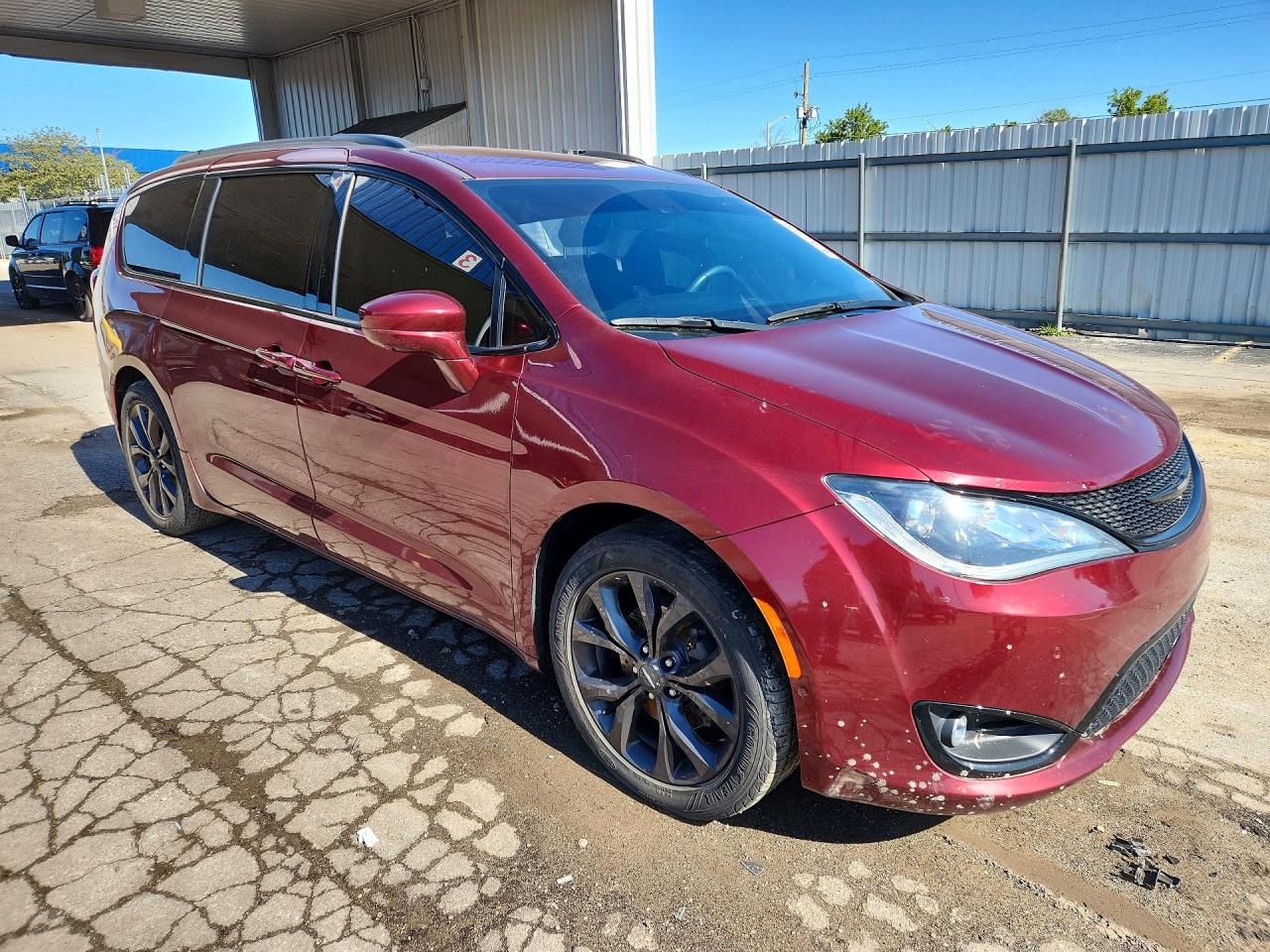 Chrysler Pacifica Touring L
