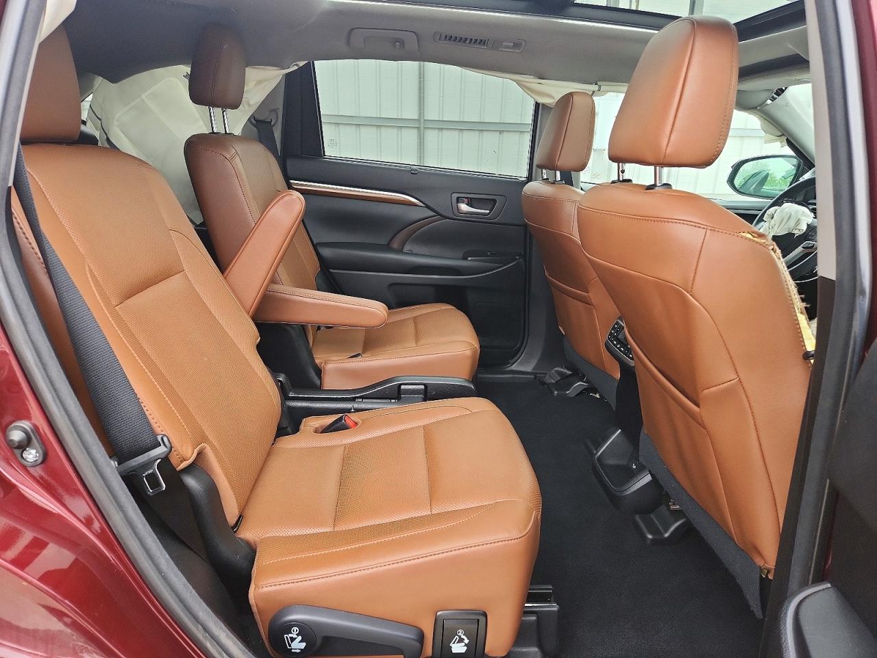 Toyota Highlander Limited Platinum