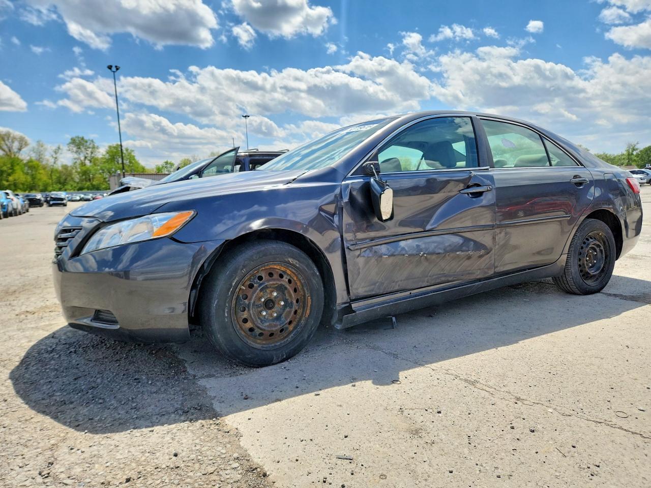 Salvage Toyota Camry Image