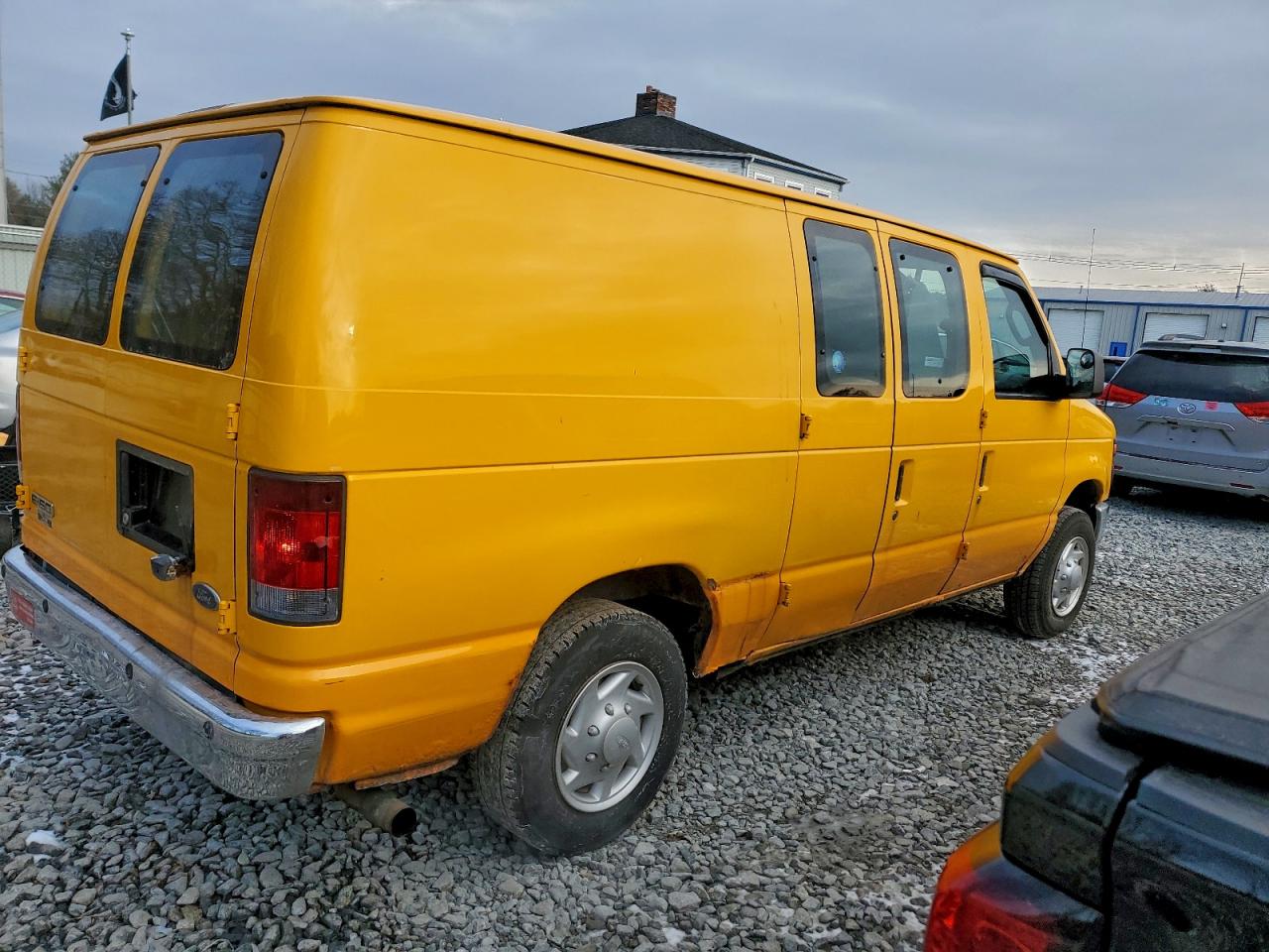 Ford Econoline E150 Van