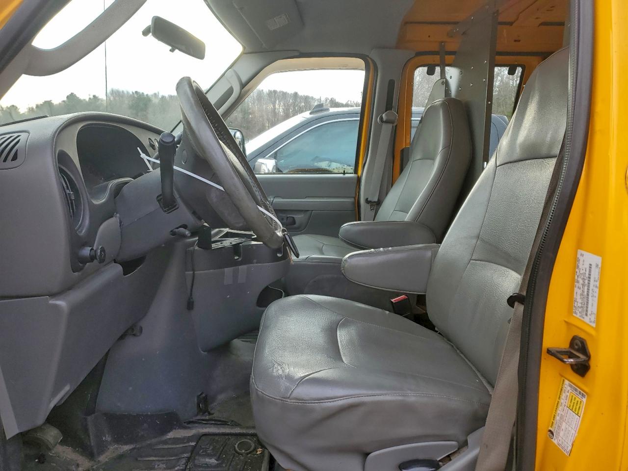 Ford Econoline E150 Van