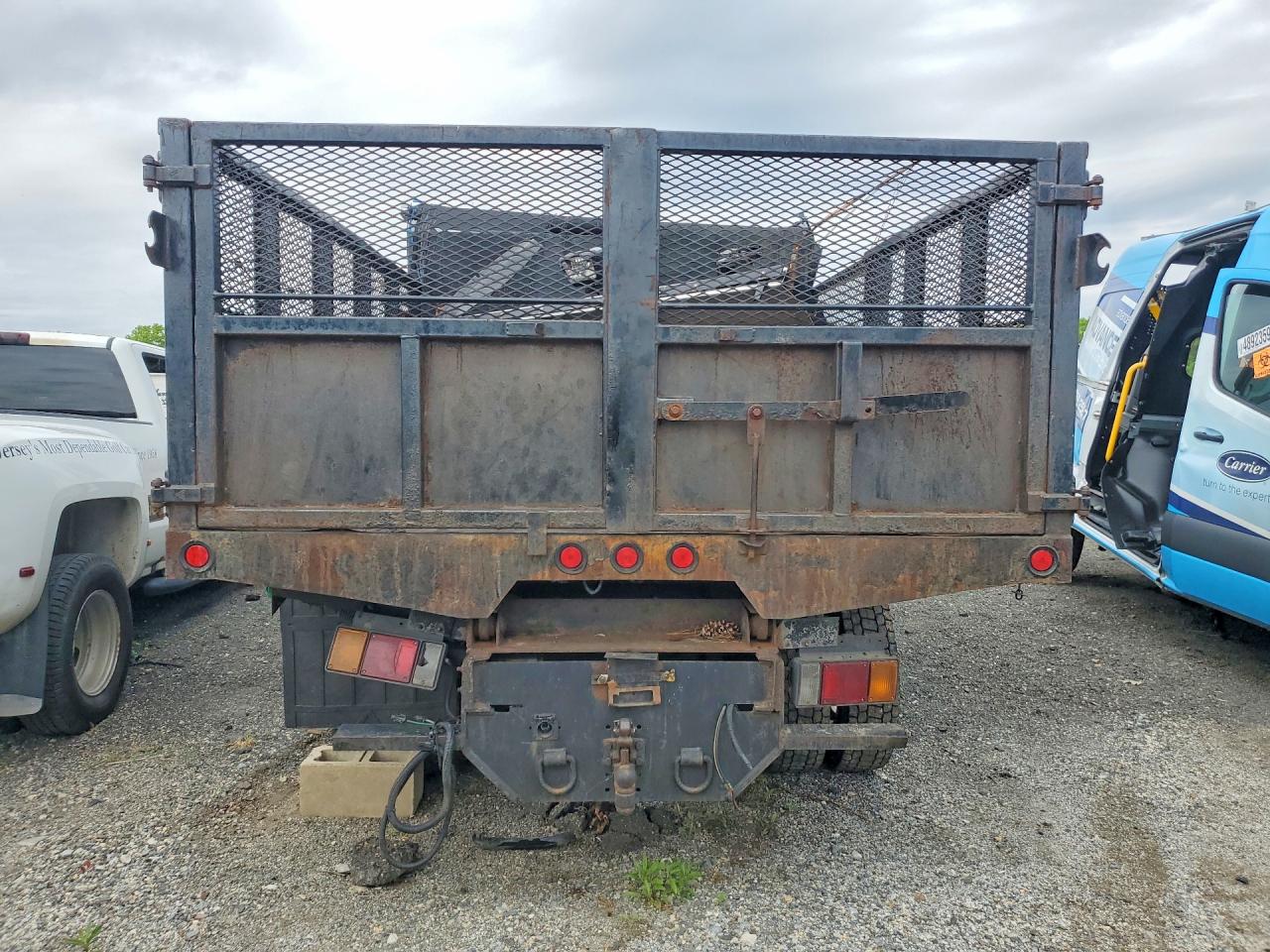 Hino 195