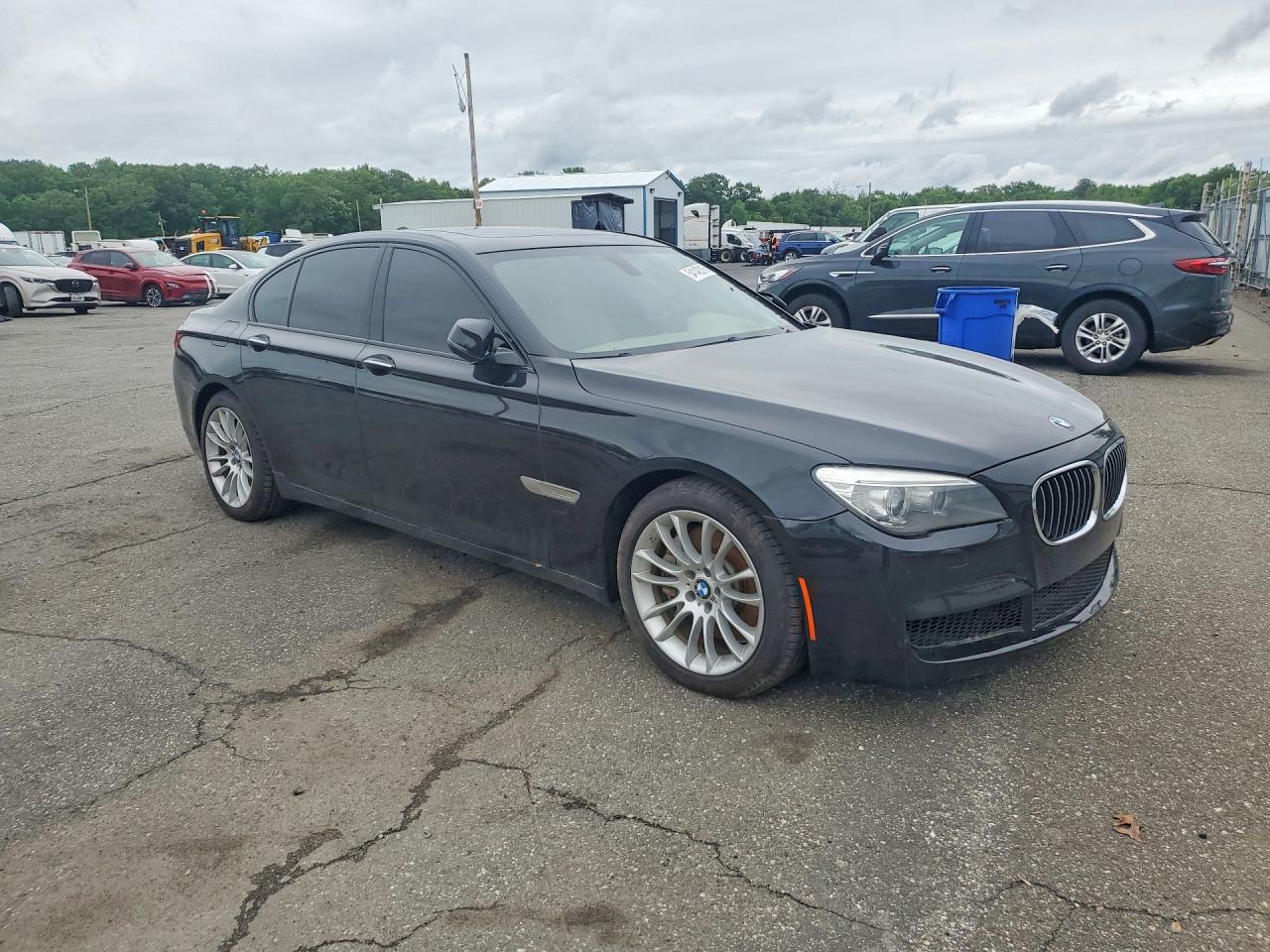 BMW 7 Series Xi