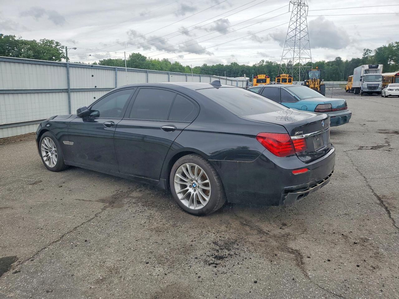 BMW 7 Series Xi