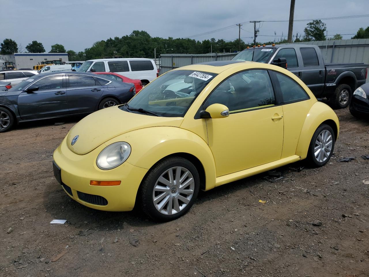 Salvage Volkswagen Beetle Image