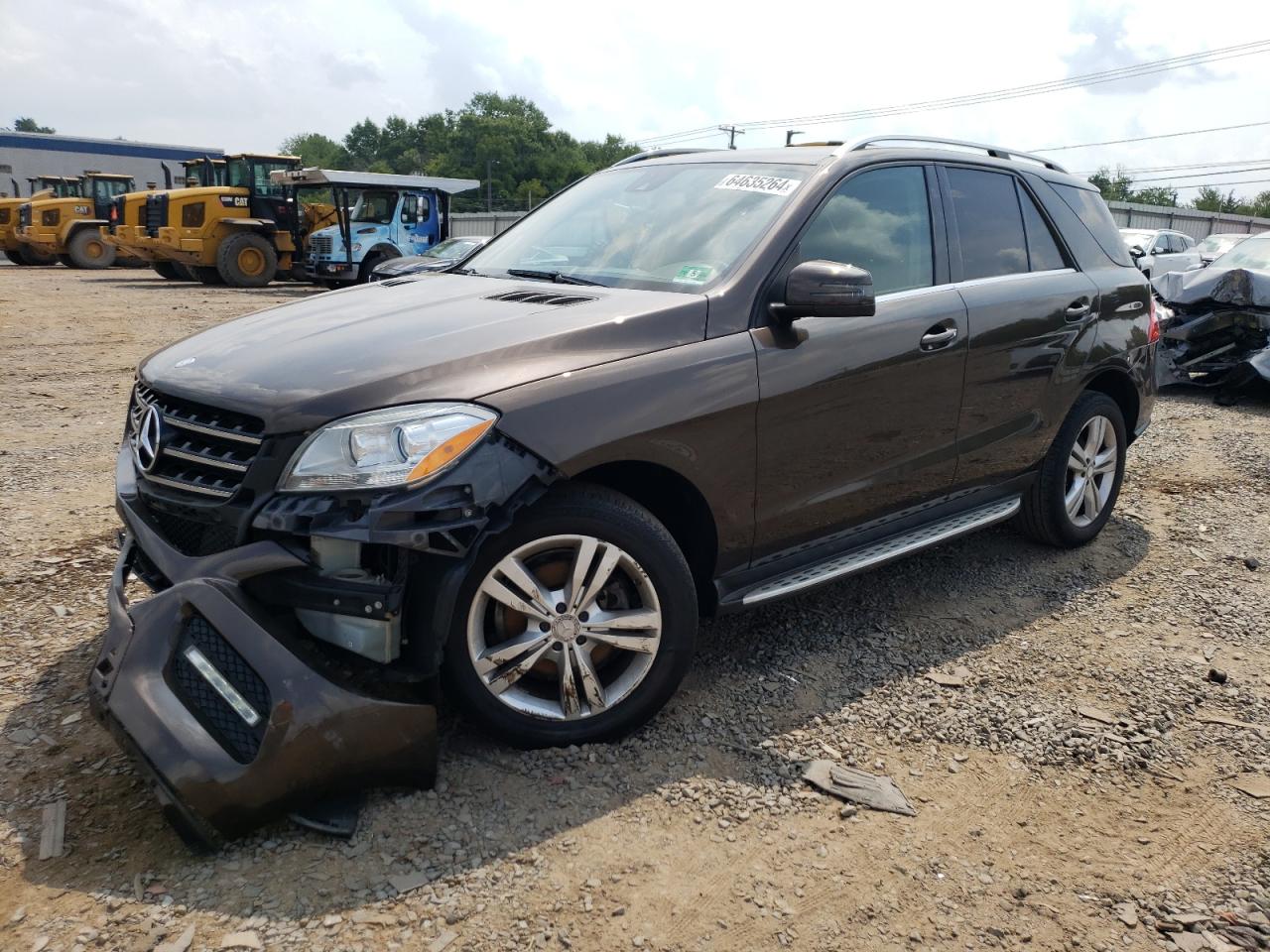 Salvage Mercedes-Benz M-Class Image