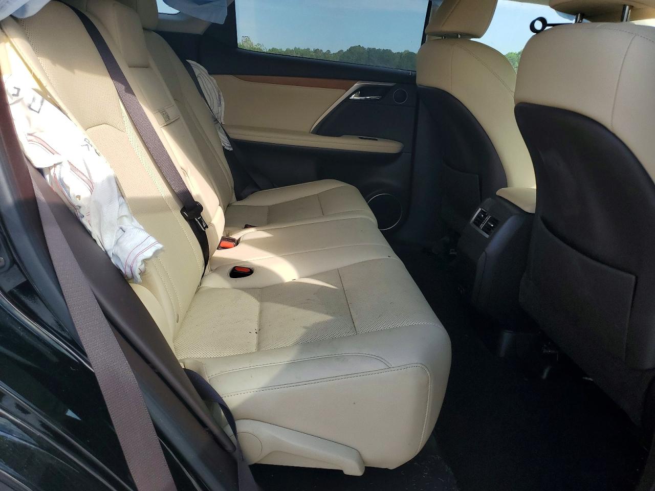 Lexus RX Base